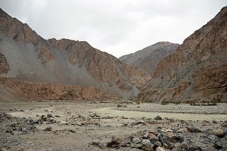 36 Hills And River Next To The Road Between Mazar And Yilik To The Trek To K2 In China.jpg